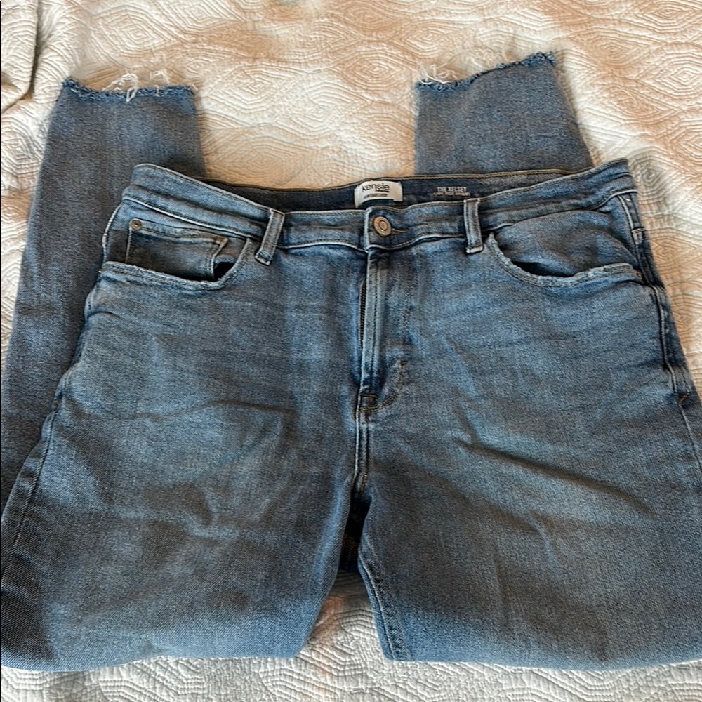 Kensie Blue Skinny Jeans with Contemporary Wash